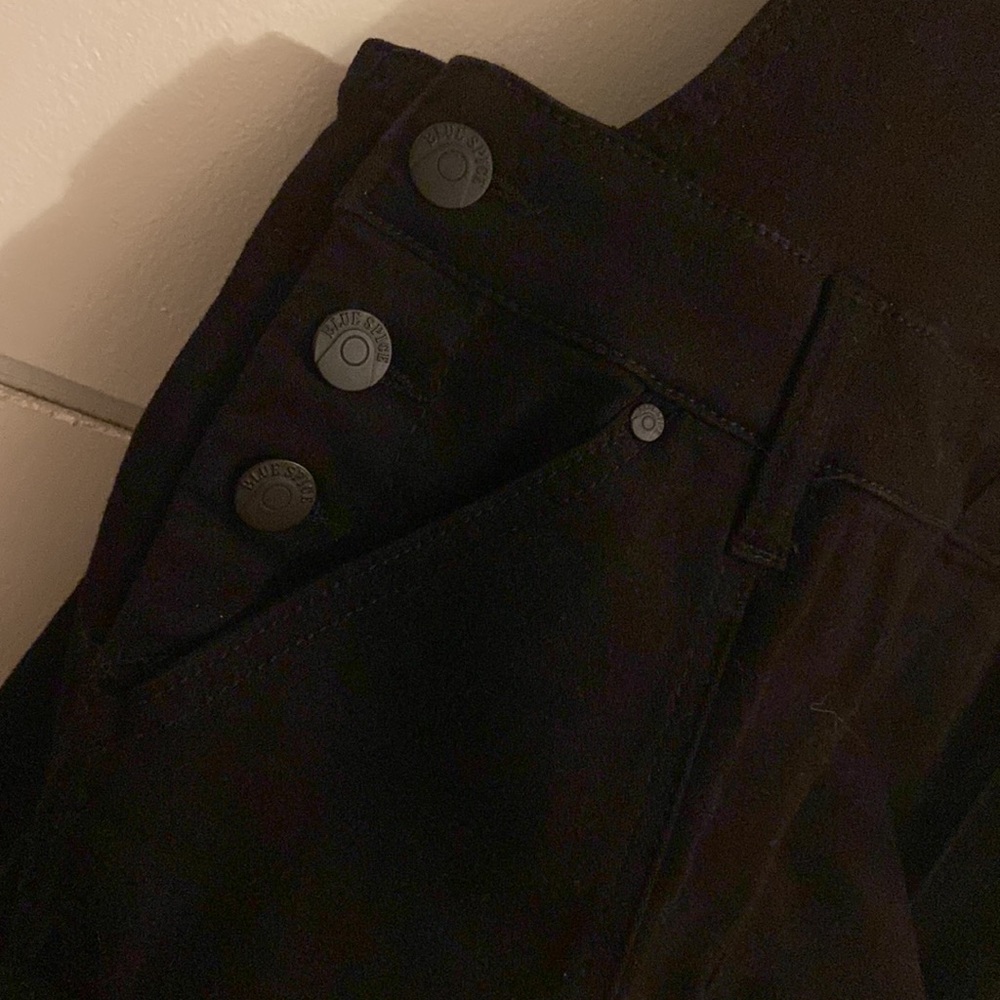 Overall shorts - Picture 2 of 4